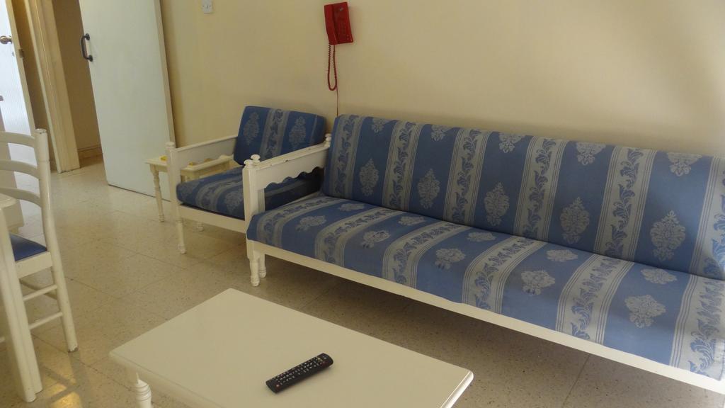 Klashiana Hotel Apartments オロクリニ エクステリア 写真
